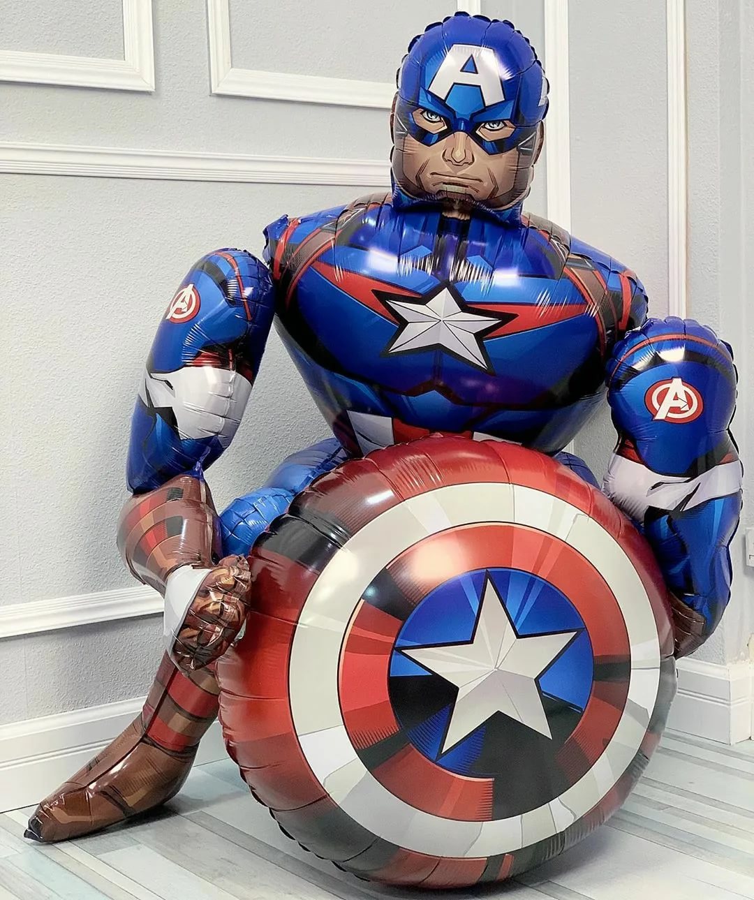 Стоячая фигура Капитан Америка